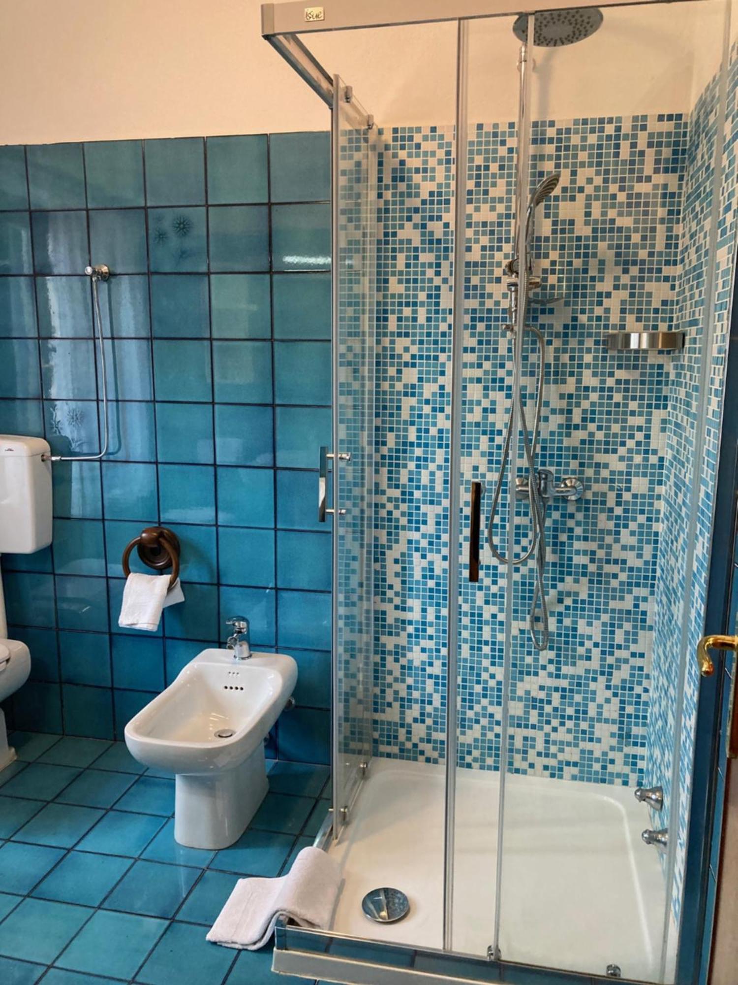Al Rustico Hotel Torbole Sul Garda Bagian luar foto