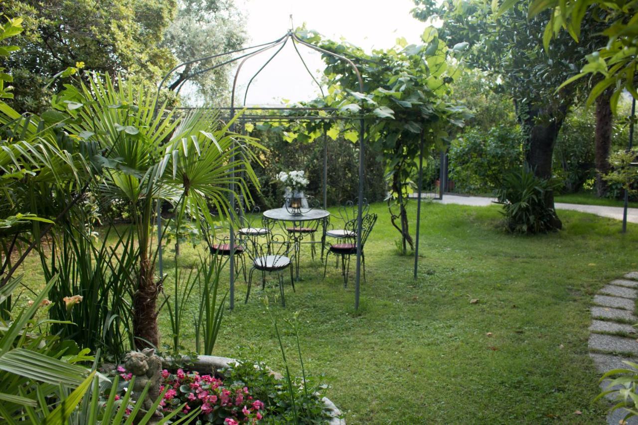 Al Rustico Hotel Torbole Sul Garda Bagian luar foto