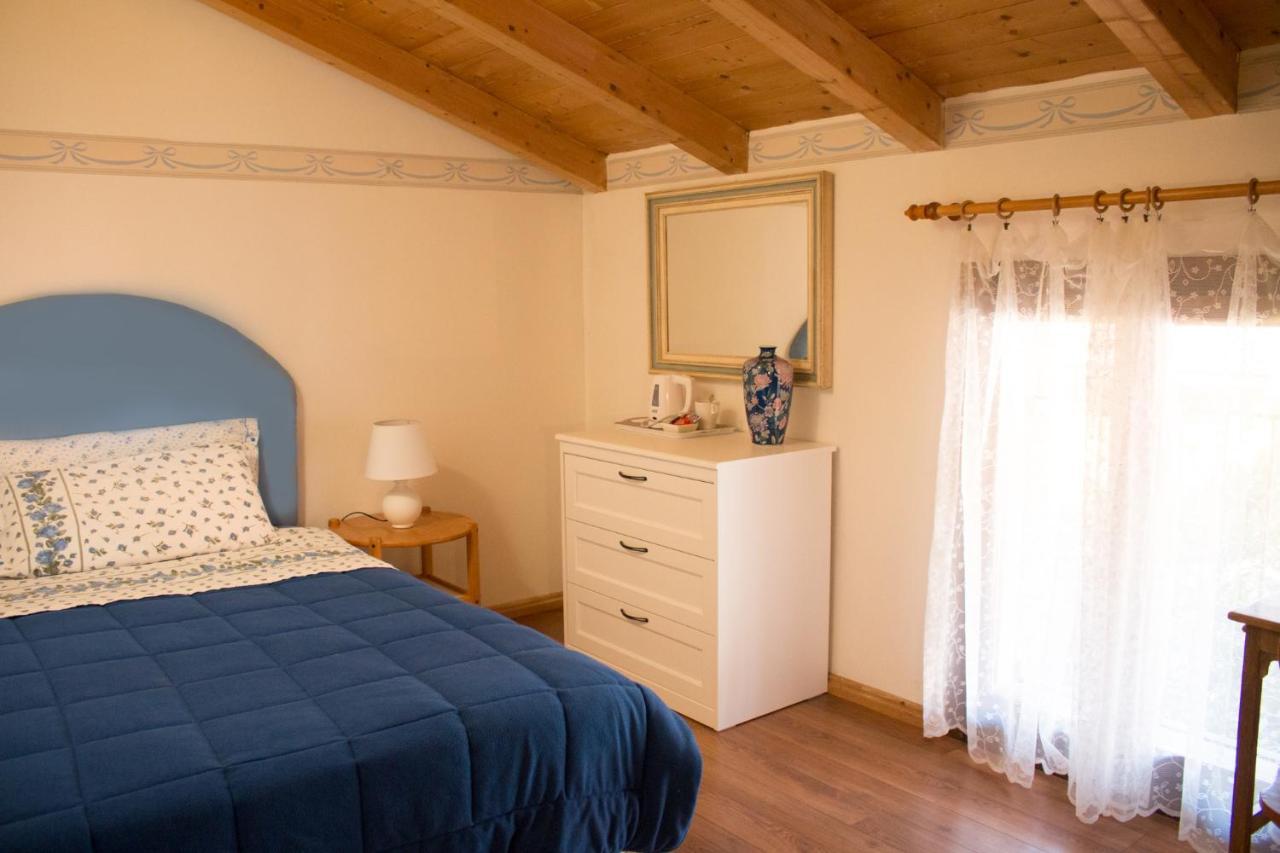 Al Rustico Hotel Torbole Sul Garda Bagian luar foto